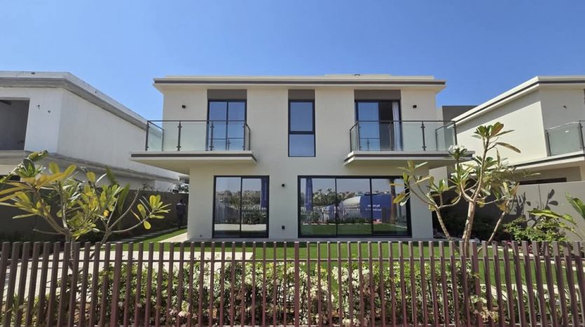 Luxury Living in Al Hamra Village, Ras Al Khaimah